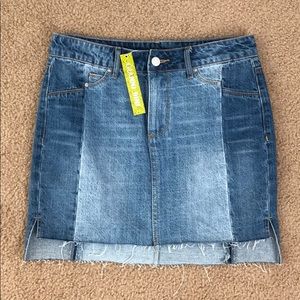 GIANNI BINI denim skirt size 4